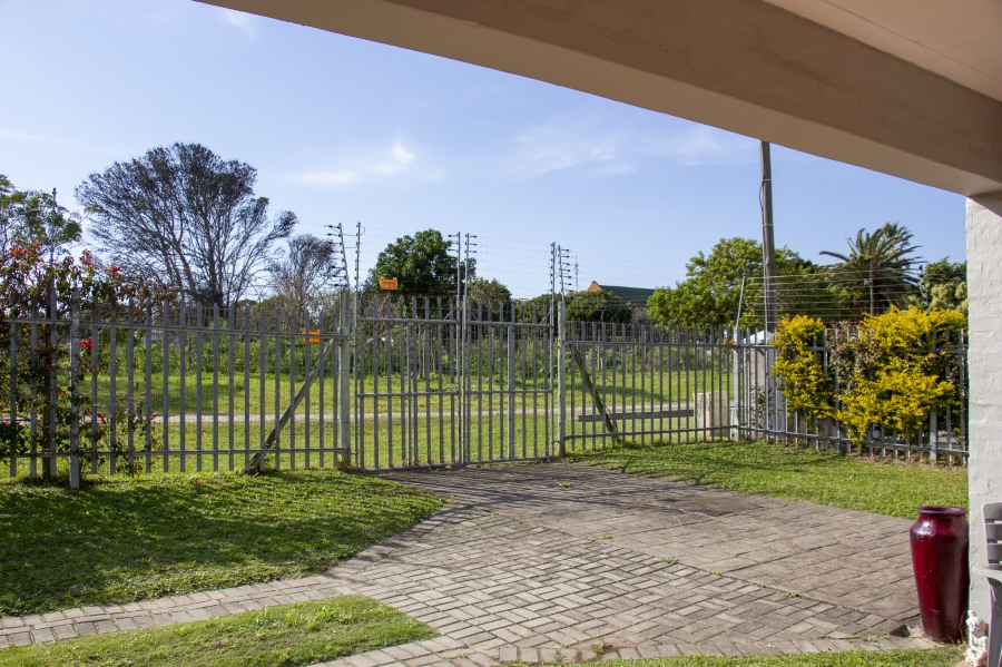 2 Bedroom Property for Sale in East Bank Eastern Cape
